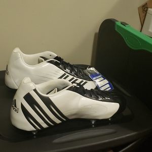 Mens football cleats size 17